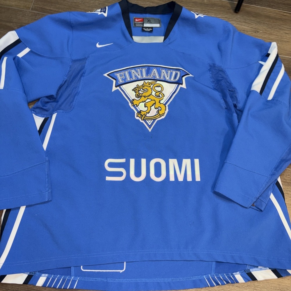 Rare Vintage 2006 Nike Finland  IIHF Ice Hockey Jersey Olympics Men's Size XL
